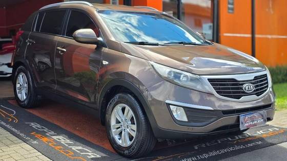 KIA SPORTAGE 2.0 EX 4X2 16V FLEX 4P AUTOMÁTICO KIA SPORTAGE 2.0 EX 4X2 16V FLEX 4P AUTOMÁTICO